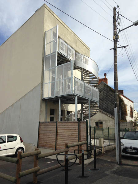 Img (3)
